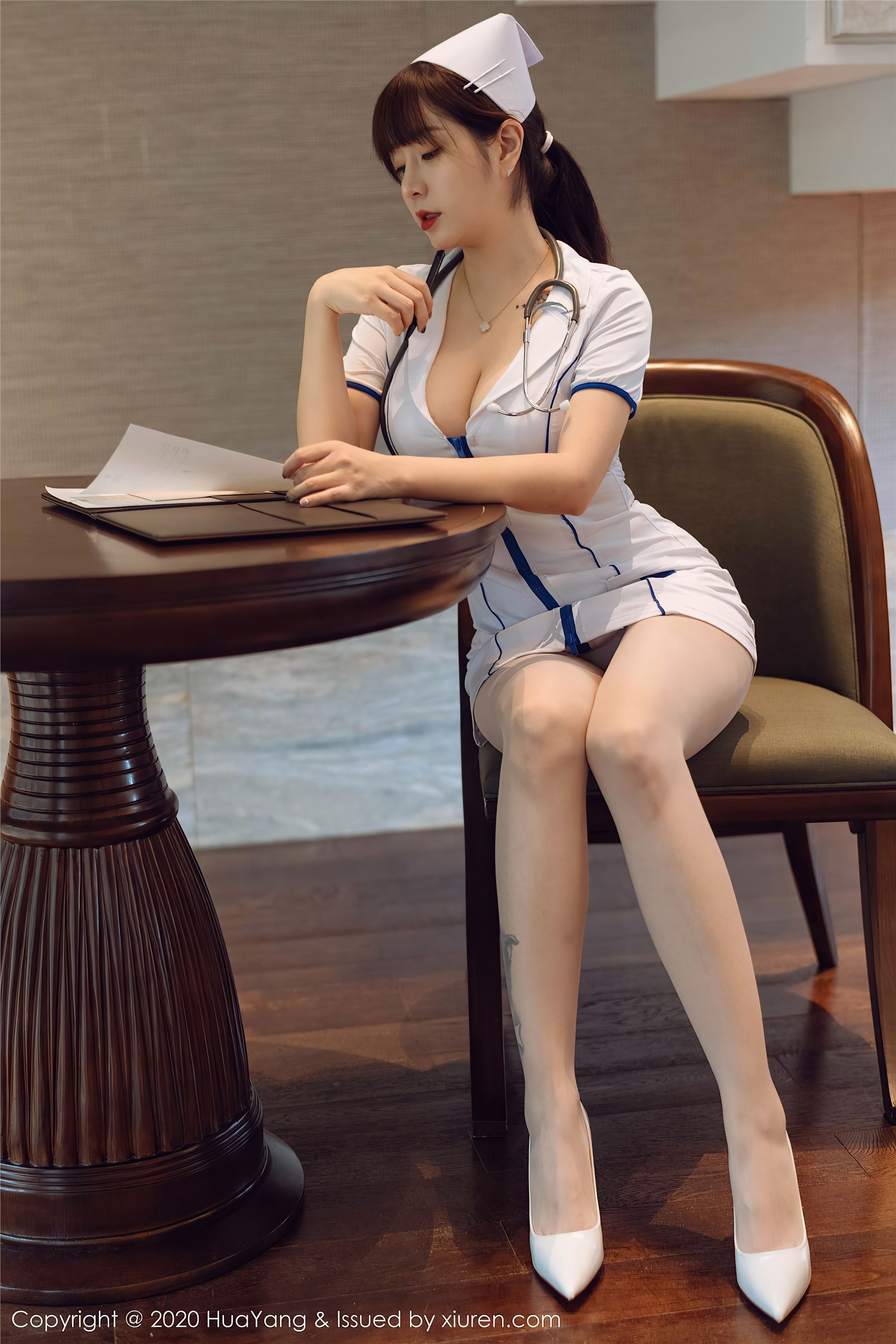 HuaYang花漾 2020.11.27 Vol.330 王雨纯